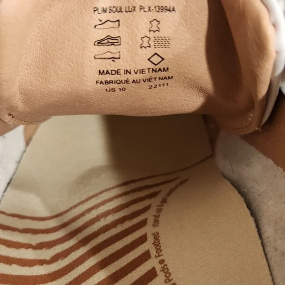 EUC Women's White Leather Taos Plim Soul Lux | Sz. 10 - Picture 16 of 16